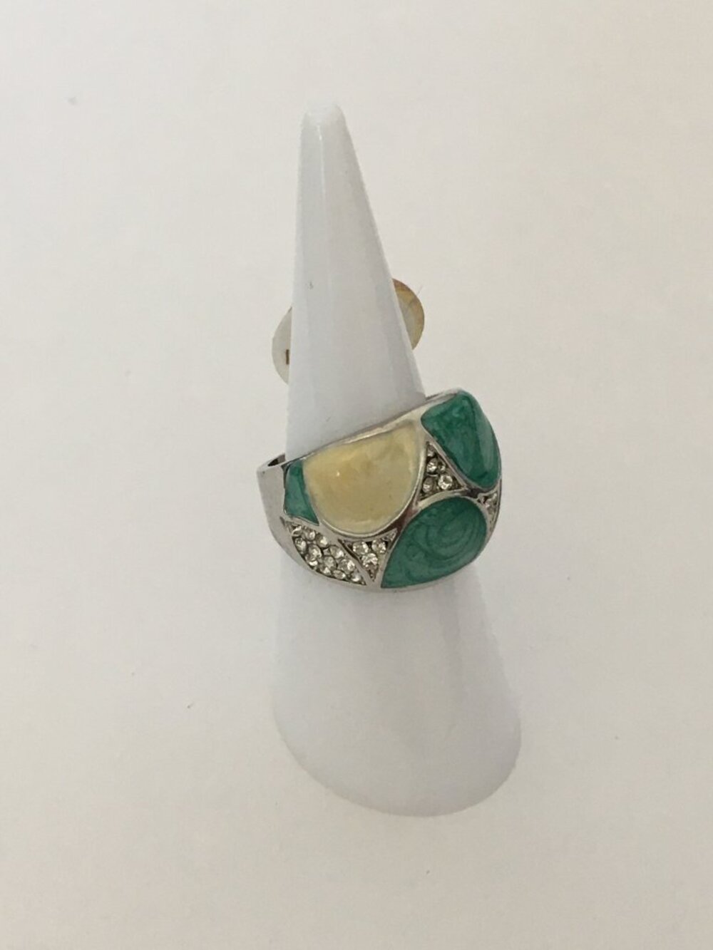 NEW Silver Emerald Green Cream Enamel Lacquer Rhinestone Jewelry Ring